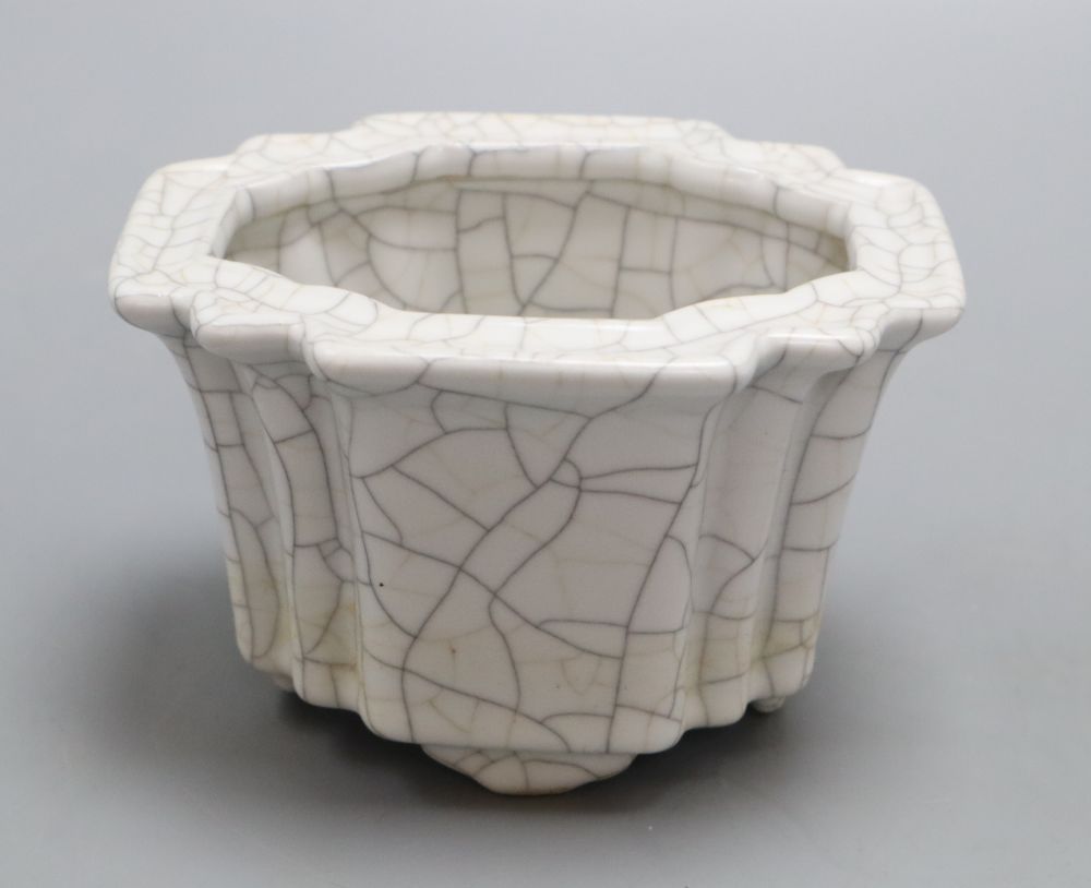 A Chinese crackle glazed tea pot, height 8cm